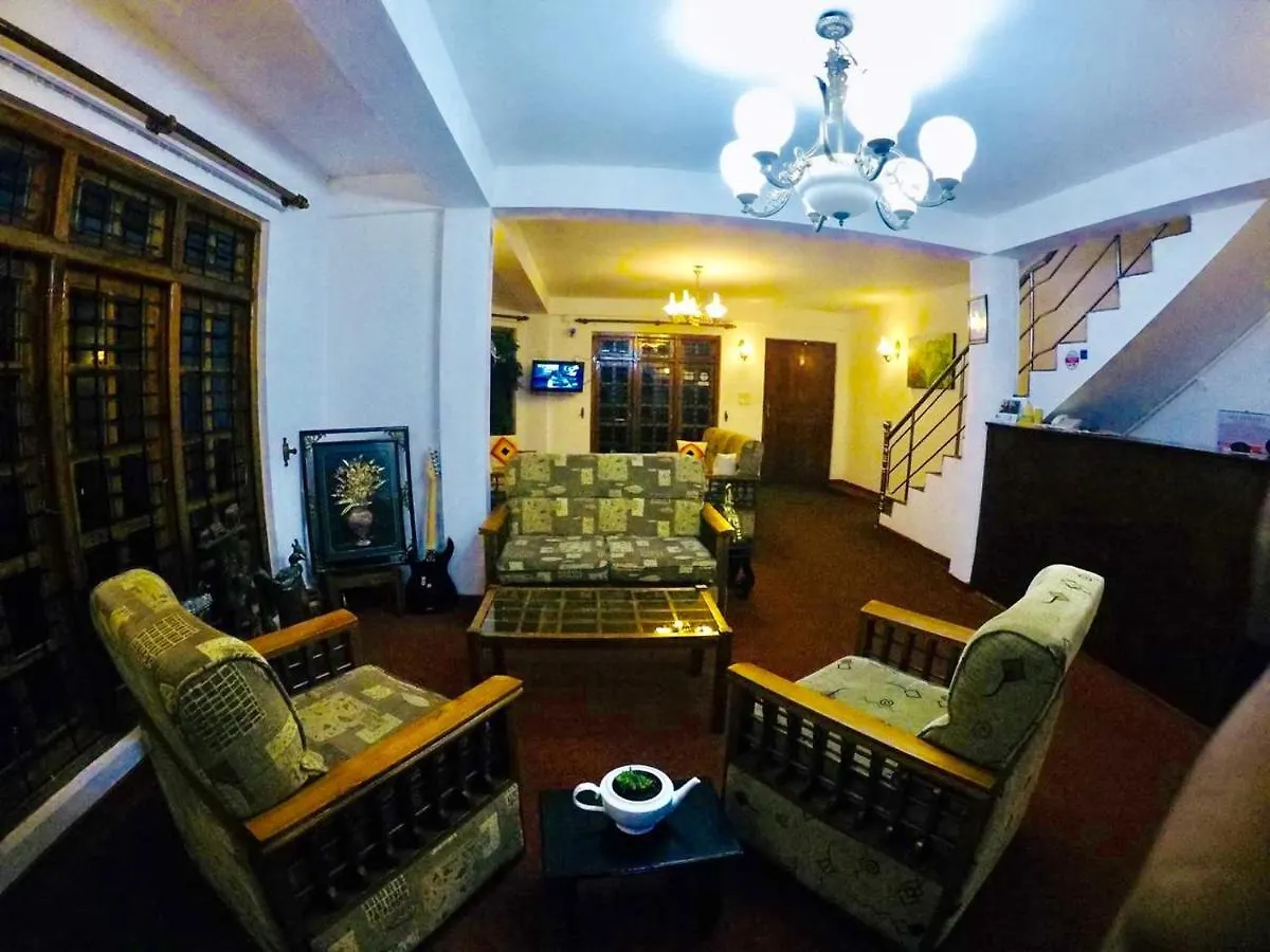 Homestay New Royal Mount Hotel Nuwara Eliya Sri Lanka