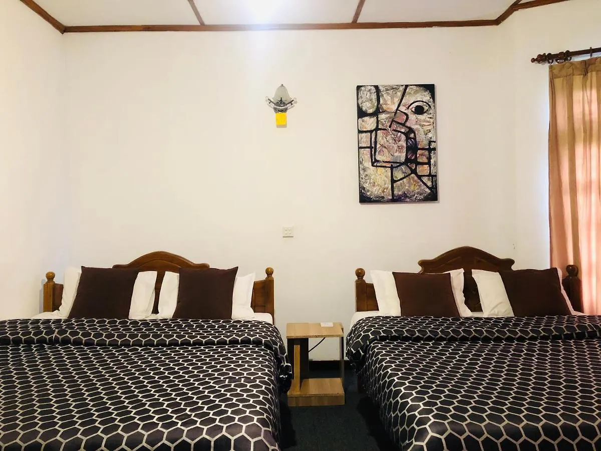 New Royal Mount Hotel Nuwara Eliya 0*,