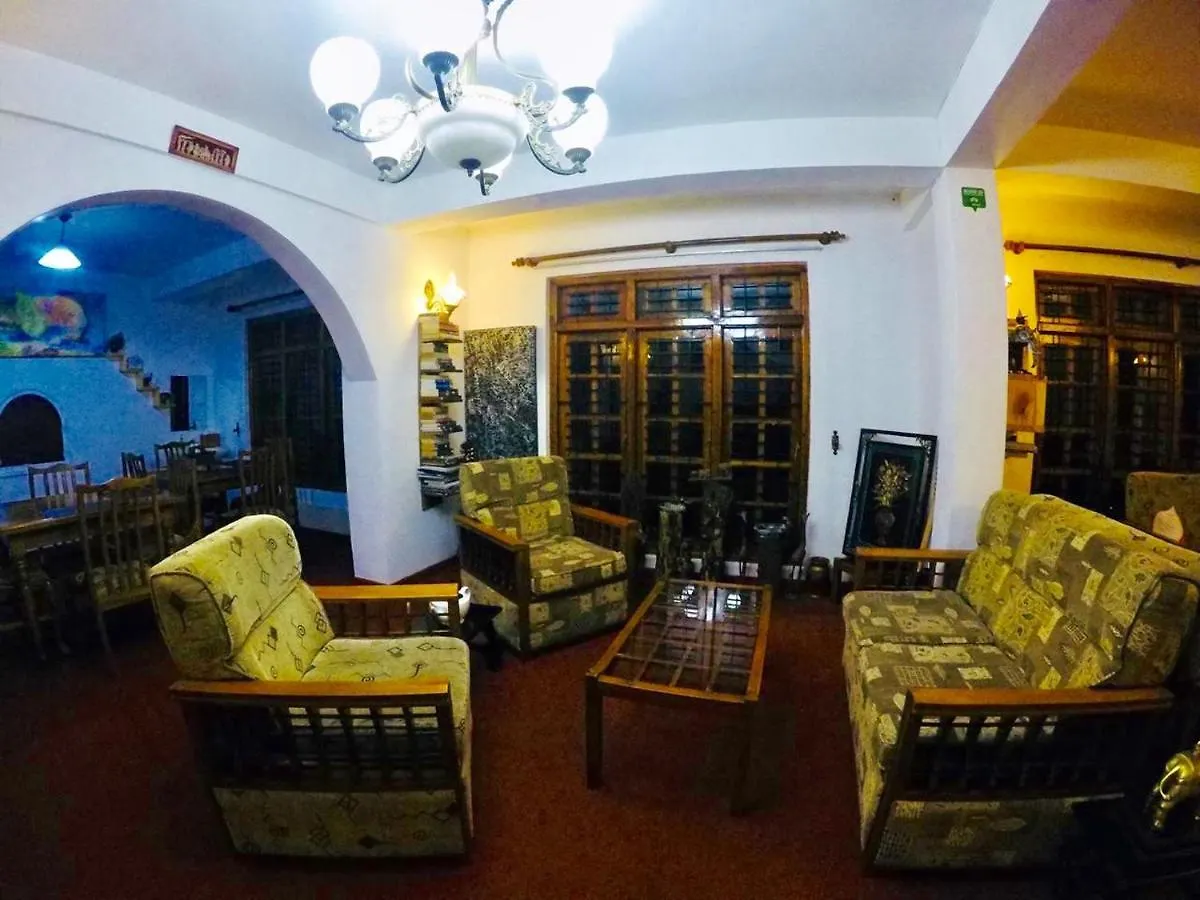 New Royal Mount Hotel Nuwara Eliya 0*,  Sri Lanka
